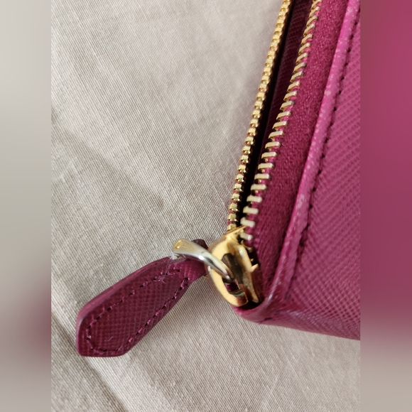 Prada saffiano large zip wallet - Picture 8 of 8
